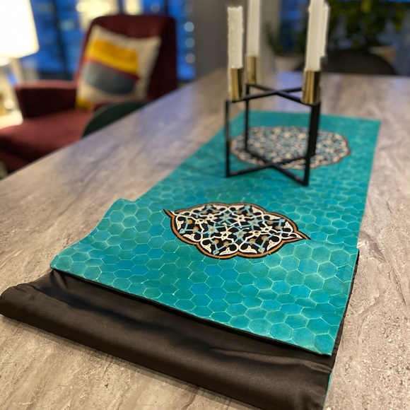 Tabble runner - Picture 14 of 16